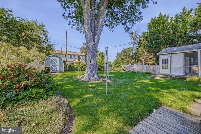12 KITTY LN, Newark, DE 19713