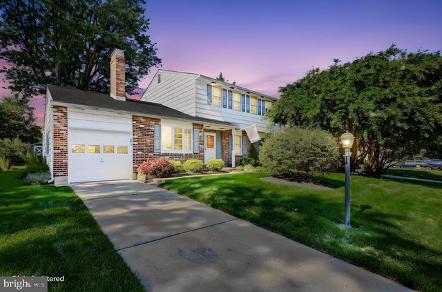 12 KITTY LN, Newark, DE 19713