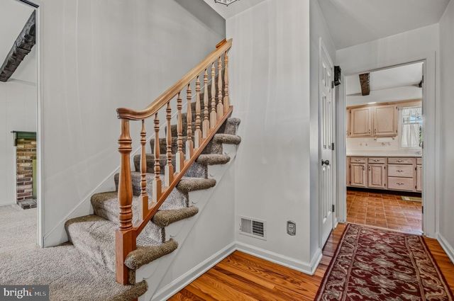 12 KITTY LN, Newark, DE 19713