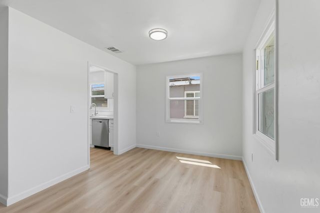 312 Real Road, Bakersfield, CA 93309