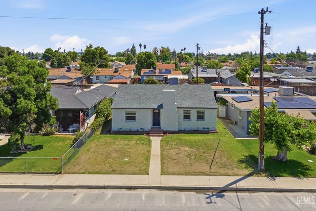 312 Real Road, Bakersfield, CA 93309