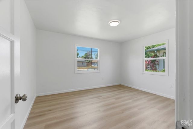 312 Real Road, Bakersfield, CA 93309