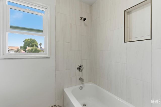 312 Real Road, Bakersfield, CA 93309