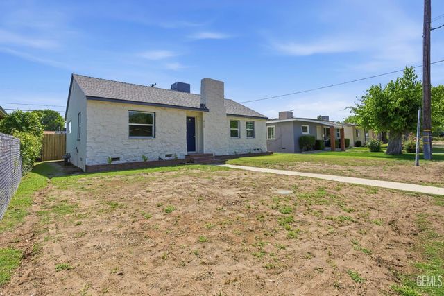 312 Real Road, Bakersfield, CA 93309