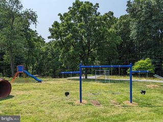 1250 HIGH KNOB RD, Front Royal, VA 22630