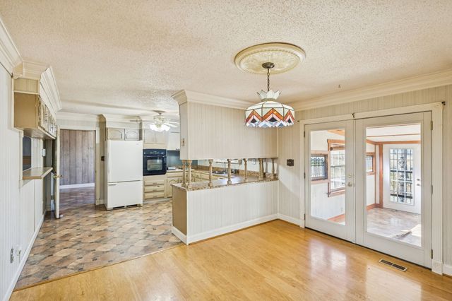 148 Maple St, Gordonsville, TN 38563