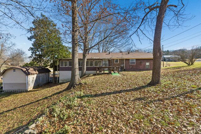 148 Maple St, Gordonsville, TN 38563