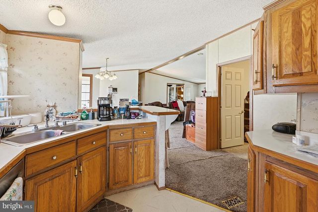 664 W CEDAR ST, Palmyra, PA 17078