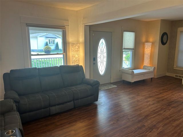 410 CENTER Street, Conneautville, PA 16406