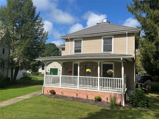 410 CENTER Street, Conneautville, PA 16406
