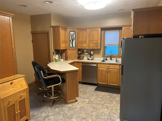 410 CENTER Street, Conneautville, PA 16406