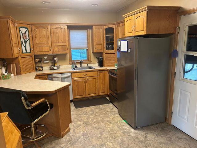 410 CENTER Street, Conneautville, PA 16406