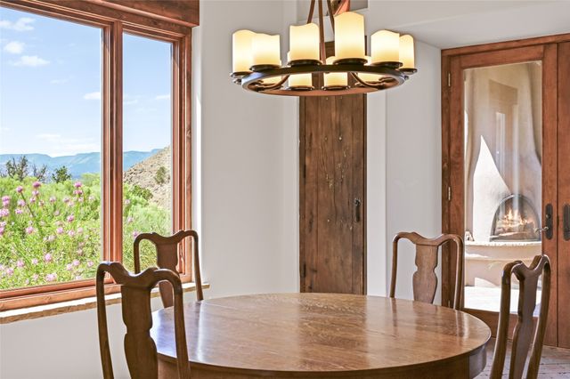 34 Rincon Canada, Abiquiu, NM 87510