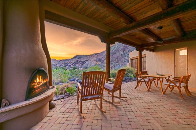 34 Rincon Canada, Abiquiu, NM 87510