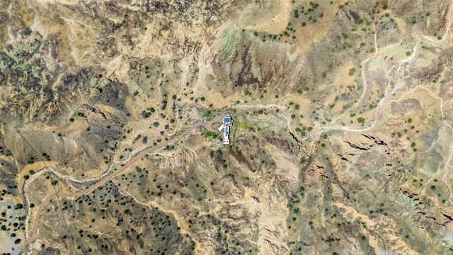 34 Rincon Canada, Abiquiu, NM 87510