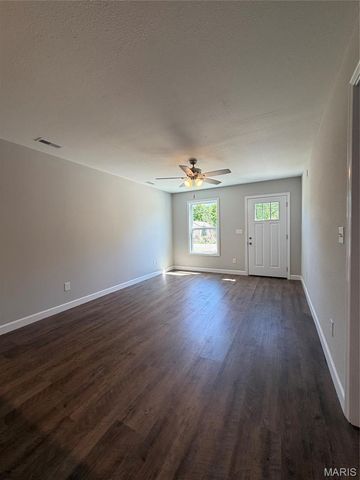 315 S Olive Street, Sullivan, MO 63080