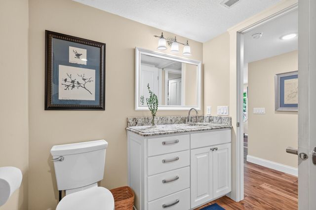 2790 S Shore Drive, Prior Lake, MN 55372