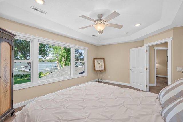 2790 S Shore Drive, Prior Lake, MN 55372