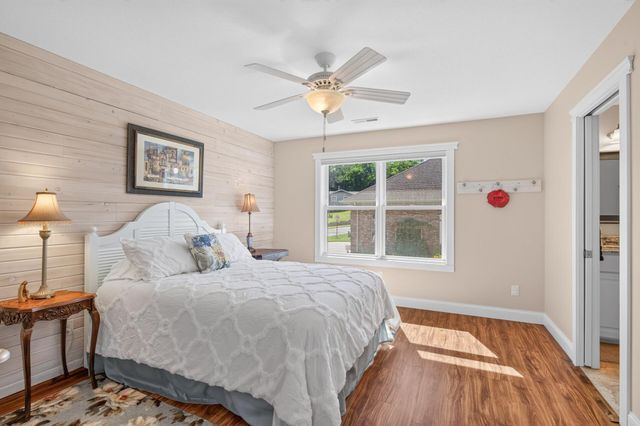 2790 S Shore Drive, Prior Lake, MN 55372
