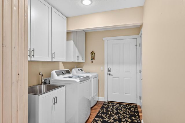2790 S Shore Drive, Prior Lake, MN 55372