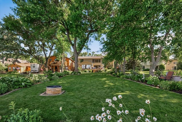 2790 S Shore Drive, Prior Lake, MN 55372