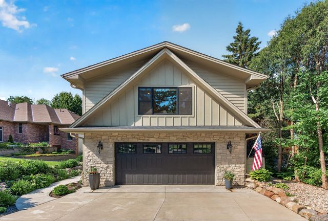 2790 S Shore Drive, Prior Lake, MN 55372