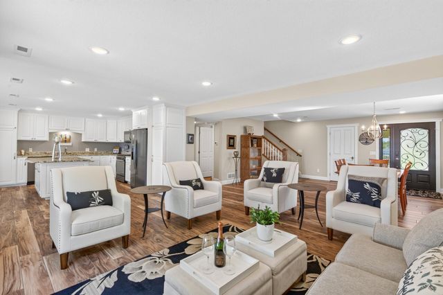 2790 S Shore Drive, Prior Lake, MN 55372