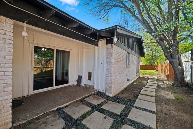 5624 Wheaton Drive, Fort Worth, TX 76133