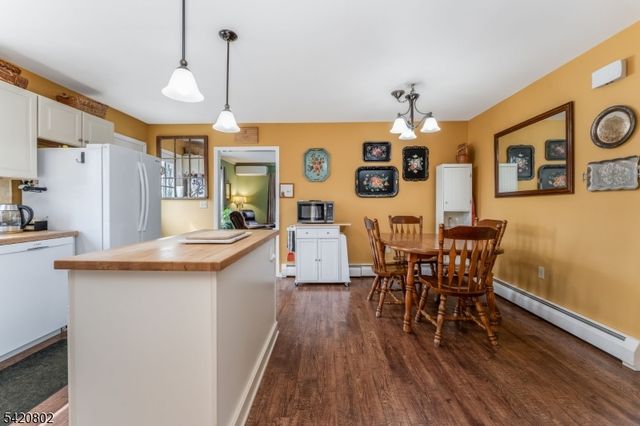 447 Bellwood Ave, Bethlehem Twp., NJ 08802