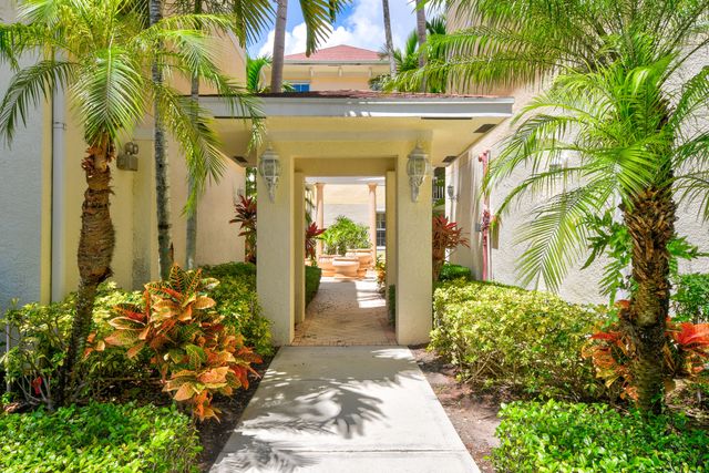 224 Murcia Drive 305, Jupiter, FL 33458