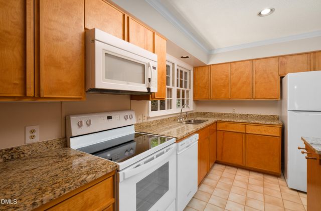 407 Overland Drive, Chapel Hill, NC 27517