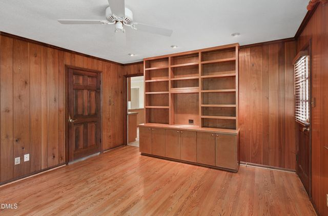 407 Overland Drive, Chapel Hill, NC 27517