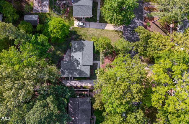 407 Overland Drive, Chapel Hill, NC 27517