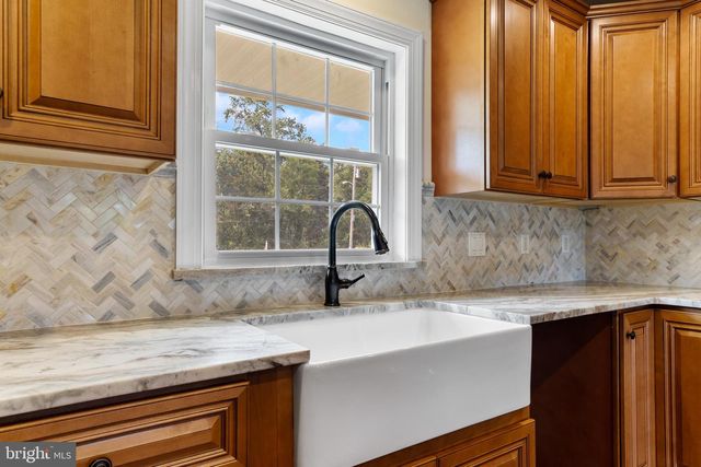 812 W MALAGA RD, Williamstown, NJ 08094