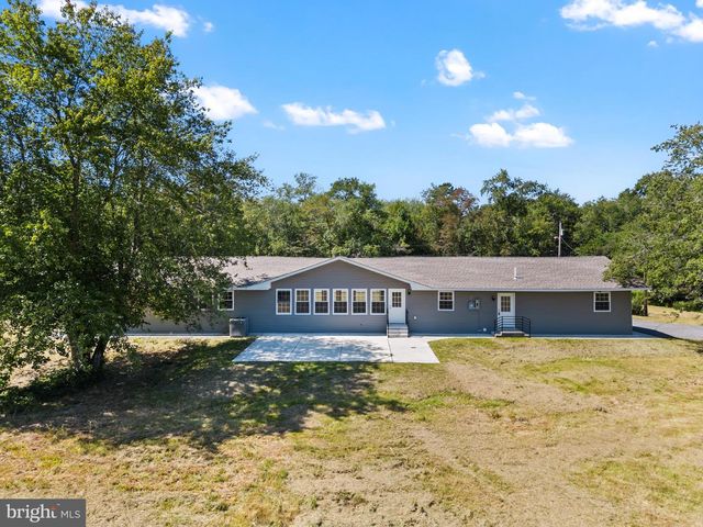 812 W MALAGA RD, Williamstown, NJ 08094