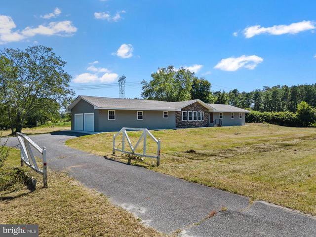 812 W MALAGA RD, Williamstown, NJ 08094