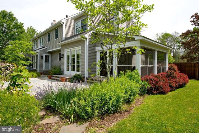 3 WESTERN PINE ST, Pennington, NJ 08534