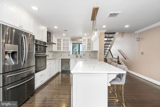 2419 BOSTON ST, Baltimore, MD 21224