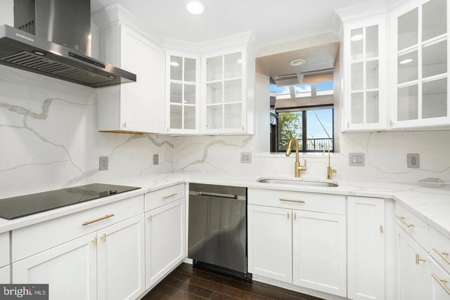 2419 BOSTON ST, Baltimore, MD 21224