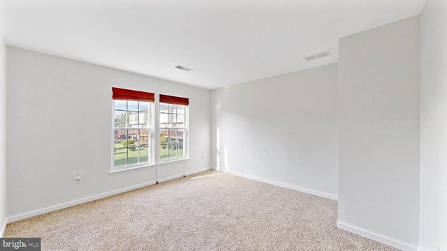 9 LINDEN PL, Newark, DE 19702
