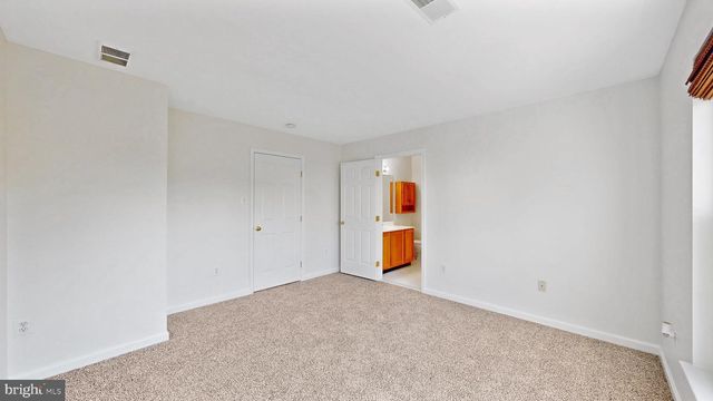 9 LINDEN PL, Newark, DE 19702