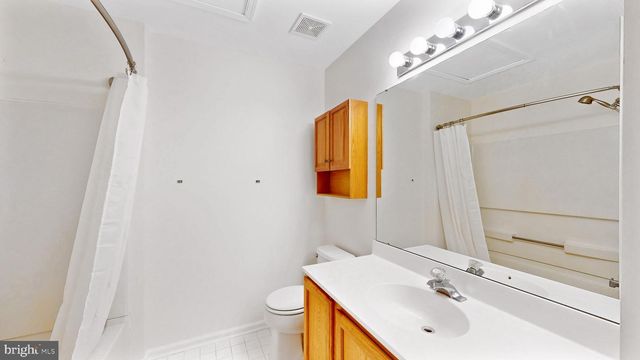 9 LINDEN PL, Newark, DE 19702