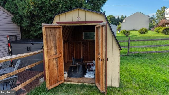 9 LINDEN PL, Newark, DE 19702