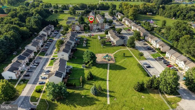 9 LINDEN PL, Newark, DE 19702