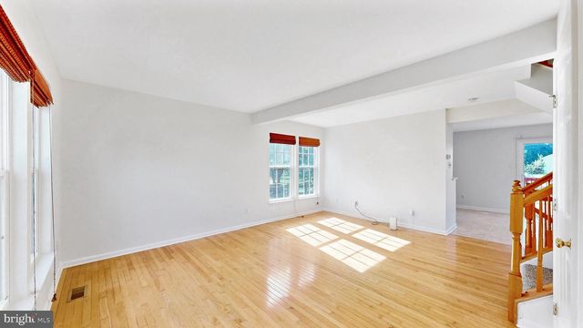 9 LINDEN PL, Newark, DE 19702