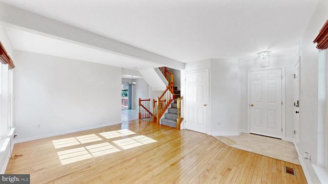 9 LINDEN PL, Newark, DE 19702