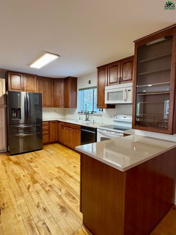 511 HAGELBARGER AVENUE, Fairbanks, AK 99712