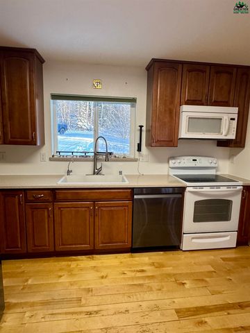 511 HAGELBARGER AVENUE, Fairbanks, AK 99712