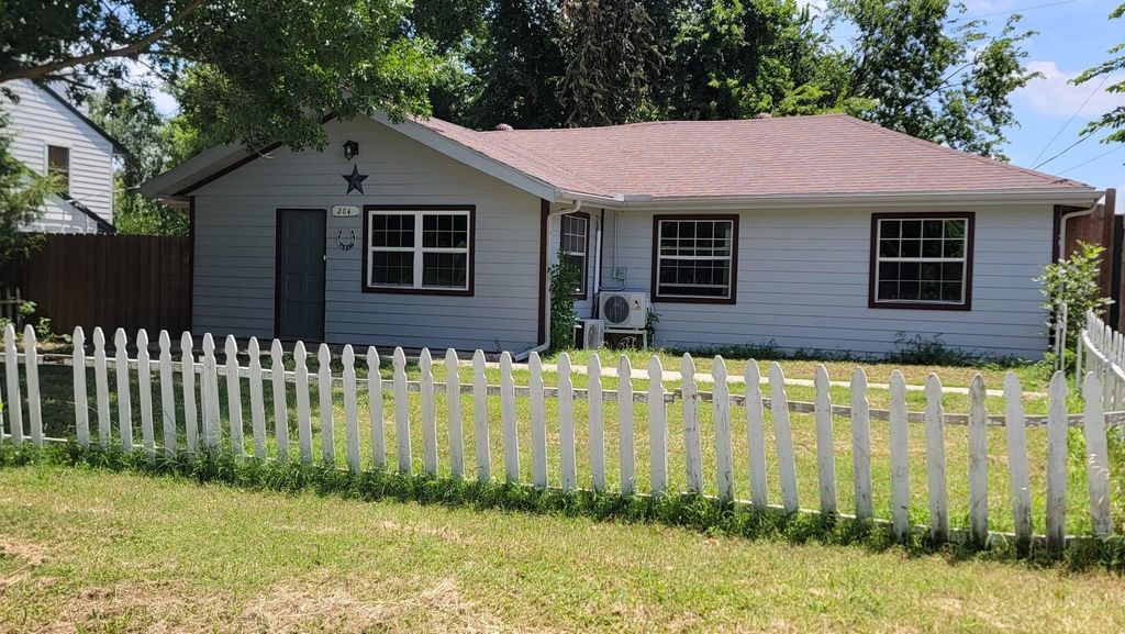 204 Alice Drive, Little Elm, TX 75068