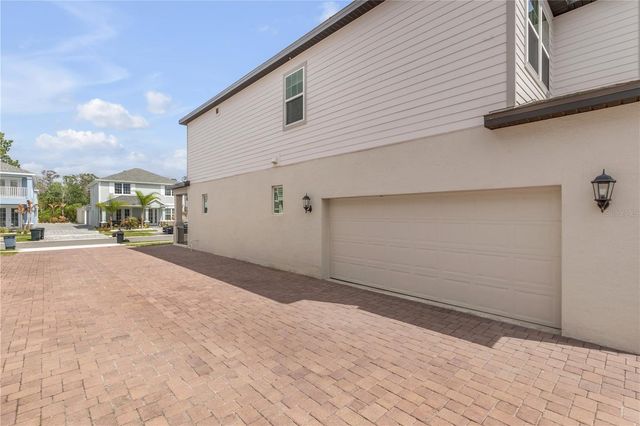 538 VENETIAN PALMS BOULEVARD, New Smyrna Beach, FL 32168